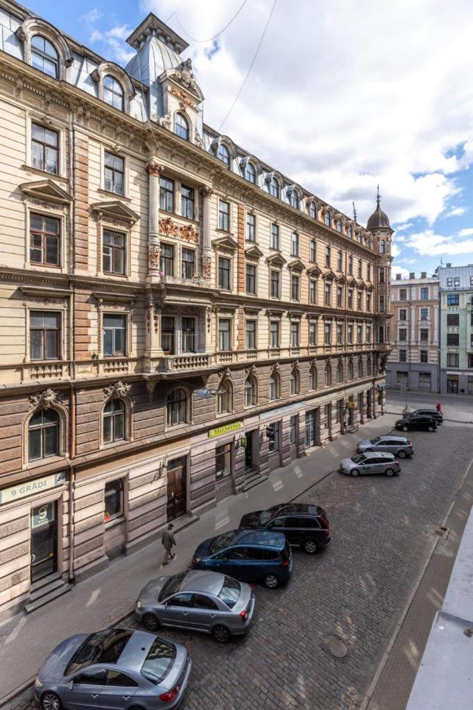 Kalnina Street Studio Apartment Riga Exterior photo